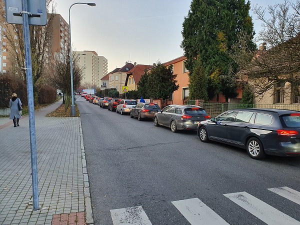 Výzva - navrhněte, jak zklidnit dopravu ve Vokovicích